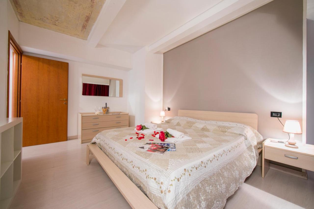 Menaggio Tosca Apartments Exterior photo