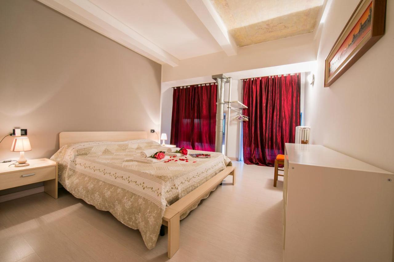 Menaggio Tosca Apartments Exterior photo